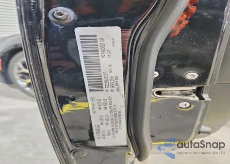 2018 Chrysler 300 S из США, поврежденный, VIN 2C3CCABG0JH313975